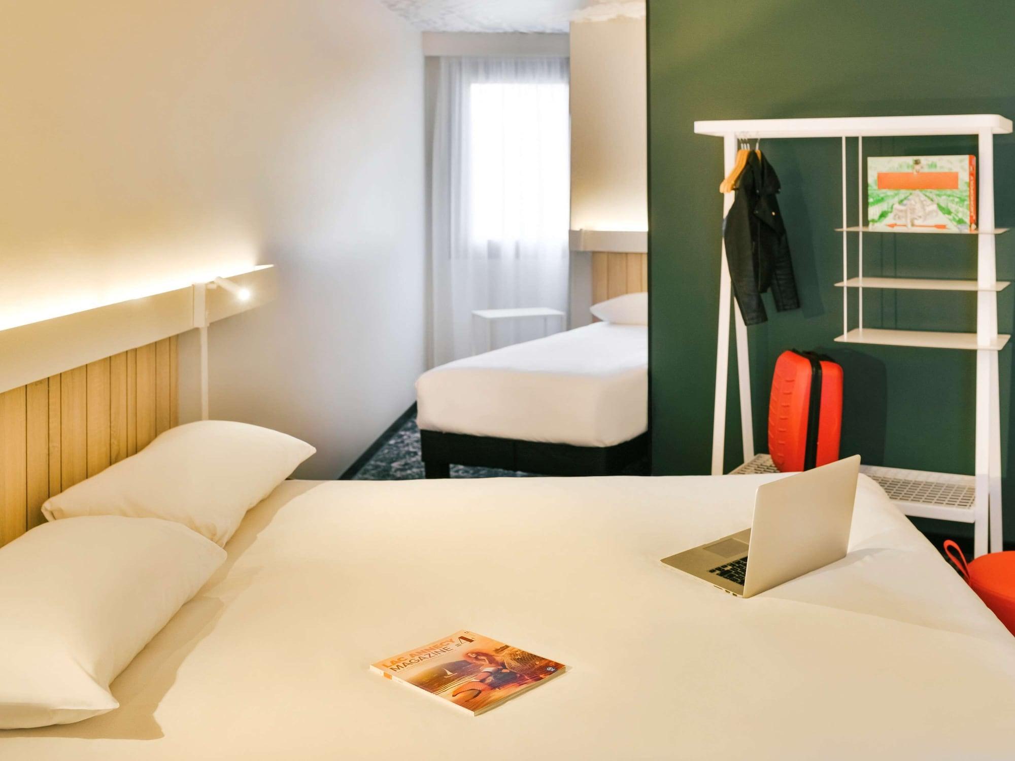Готель Ibis Annecy - Cran-Gevrier Екстер'єр фото